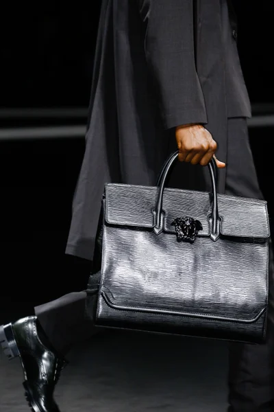 Look 61